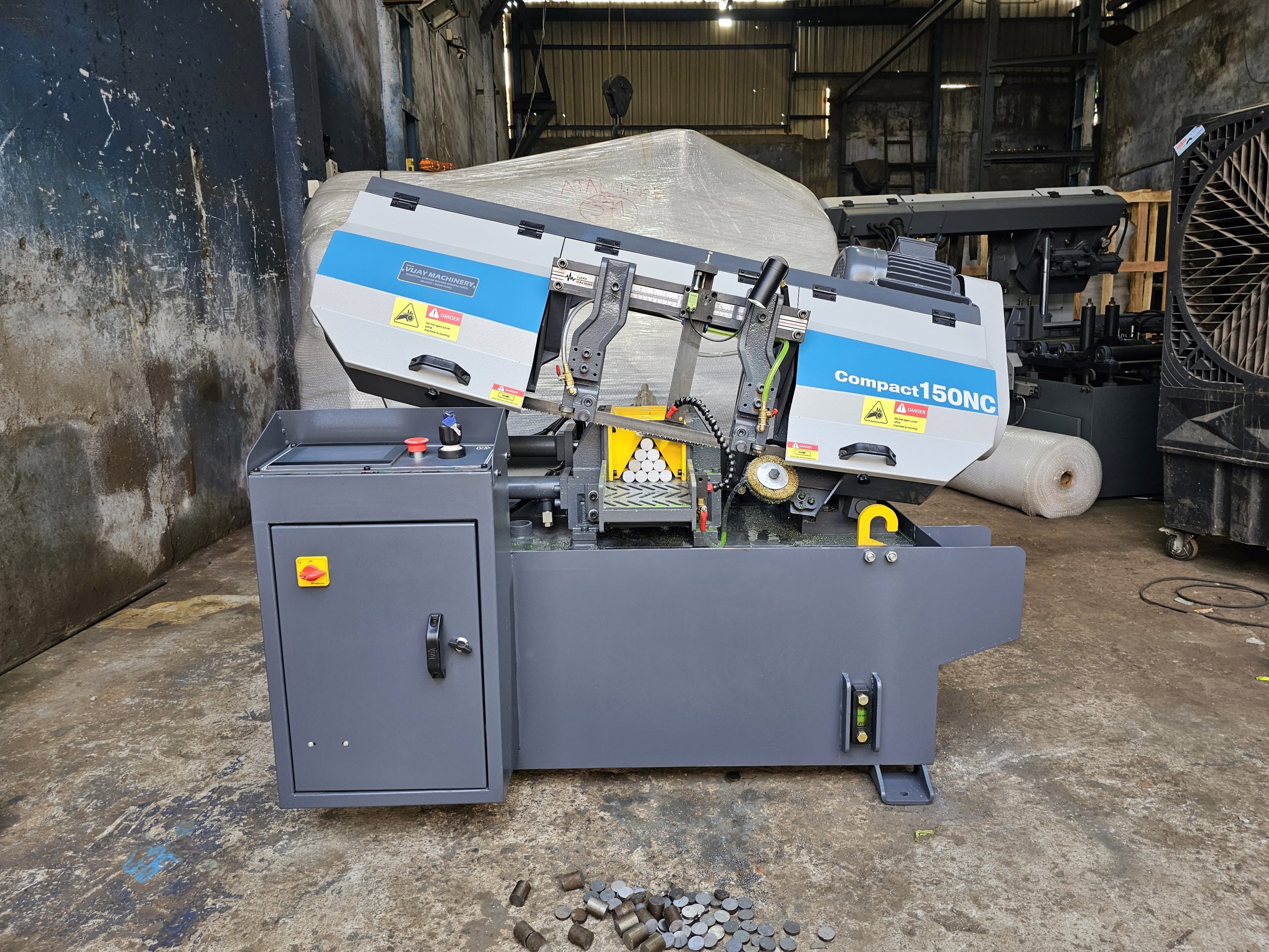 Compact150NC(EION-VX4) ( Pivot type Fully –Automatic Band Saw)